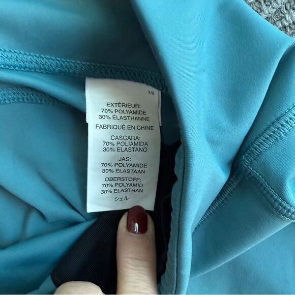 Vuori Stride Women's Legging Like New Condition Rip Tag Dark Luna Teal Small - Picture 4 of 10